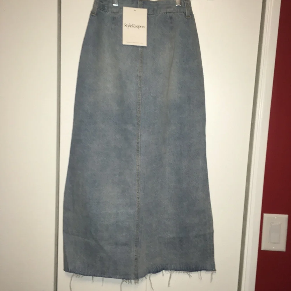 NWT StyleKeepers Midi Denim Skirt XSmall